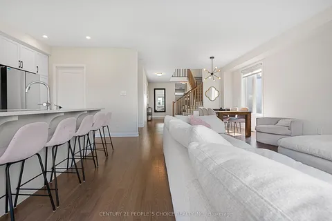 822 Sendero Way, ON K2S 2W8