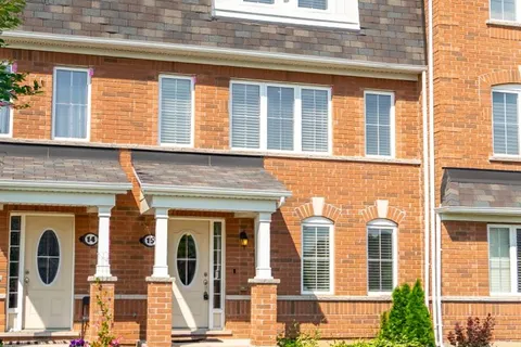 230 Avonsyde Boulevard, ON L8B 1T9