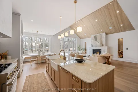 10099 Pinery Bluffs Road, ON N0M 1T0