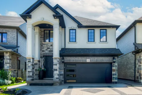 362 Moorlands Crescent, ON N2P 0C5