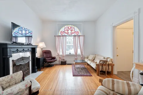 578 WATERLOO Street, ON N6B 2P9