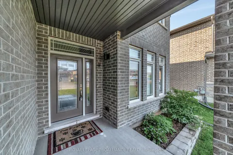 64 Crews Crescent, ON K8V 0G3