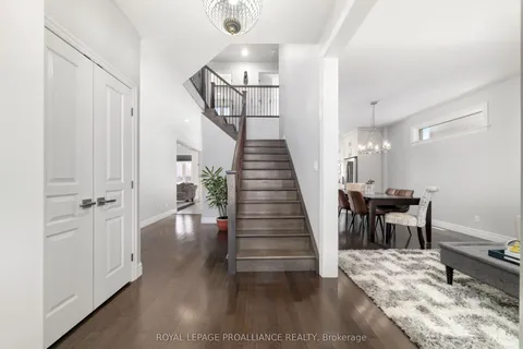 64 Crews Crescent, ON K8V 0G3