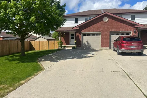 837 Edgar Street, ON N4W 3R3