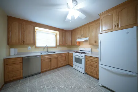 22 Sprucehill Drive, ON N3R 3R6