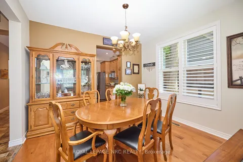 7 SCOTTDALE Court, ON L0S 1E3