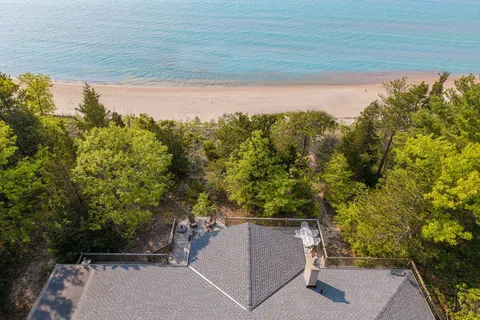 9856 Huron Place, ON N0M 1T0