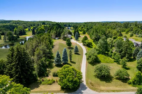 994034 Mono/Adjala Townline Road, ON L9W 6H8