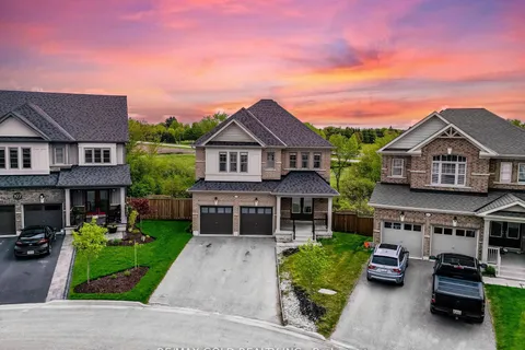 201 Mcfarlane Crescent, ON N1M 0G5