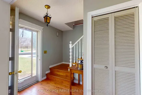 102 Glenwood Place, ON N0C 1H0