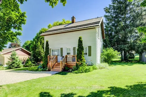 34 Clarke Street, ON N0G 1M0