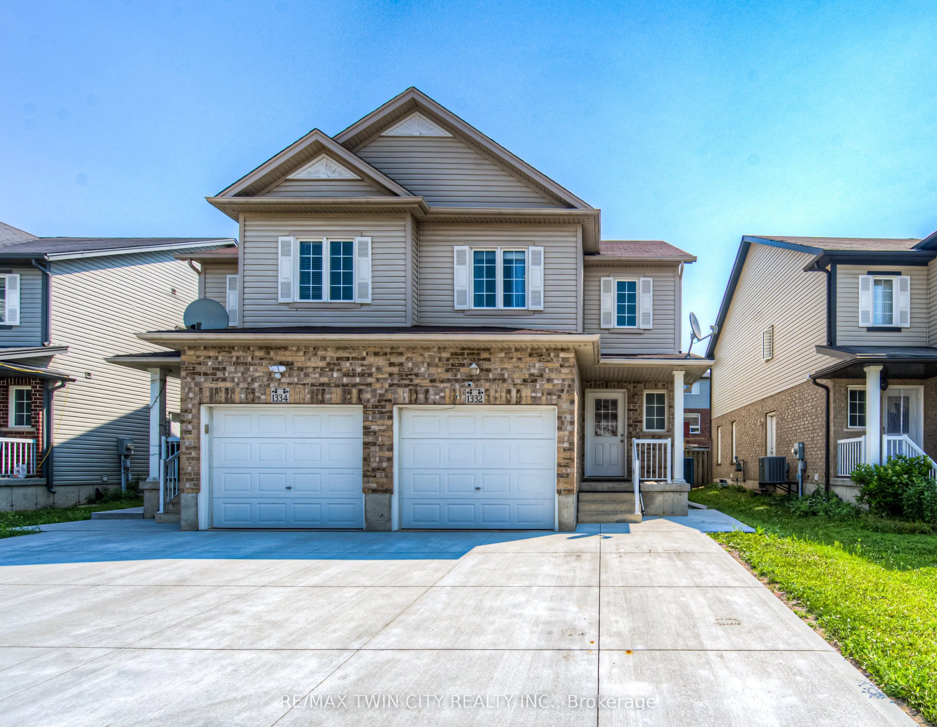1332 Countrystone Drive, ON N2N 3R9