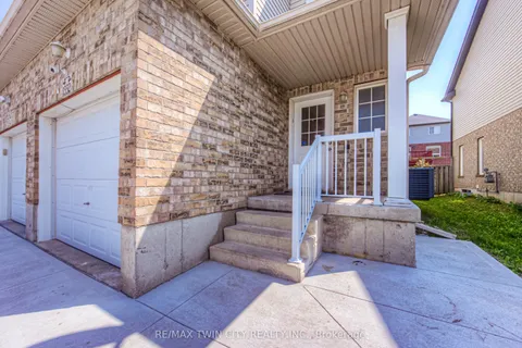 1332 Countrystone Drive, ON N2N 3R9