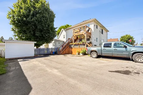 745-747 Amelia Street, ON K6H 3R4