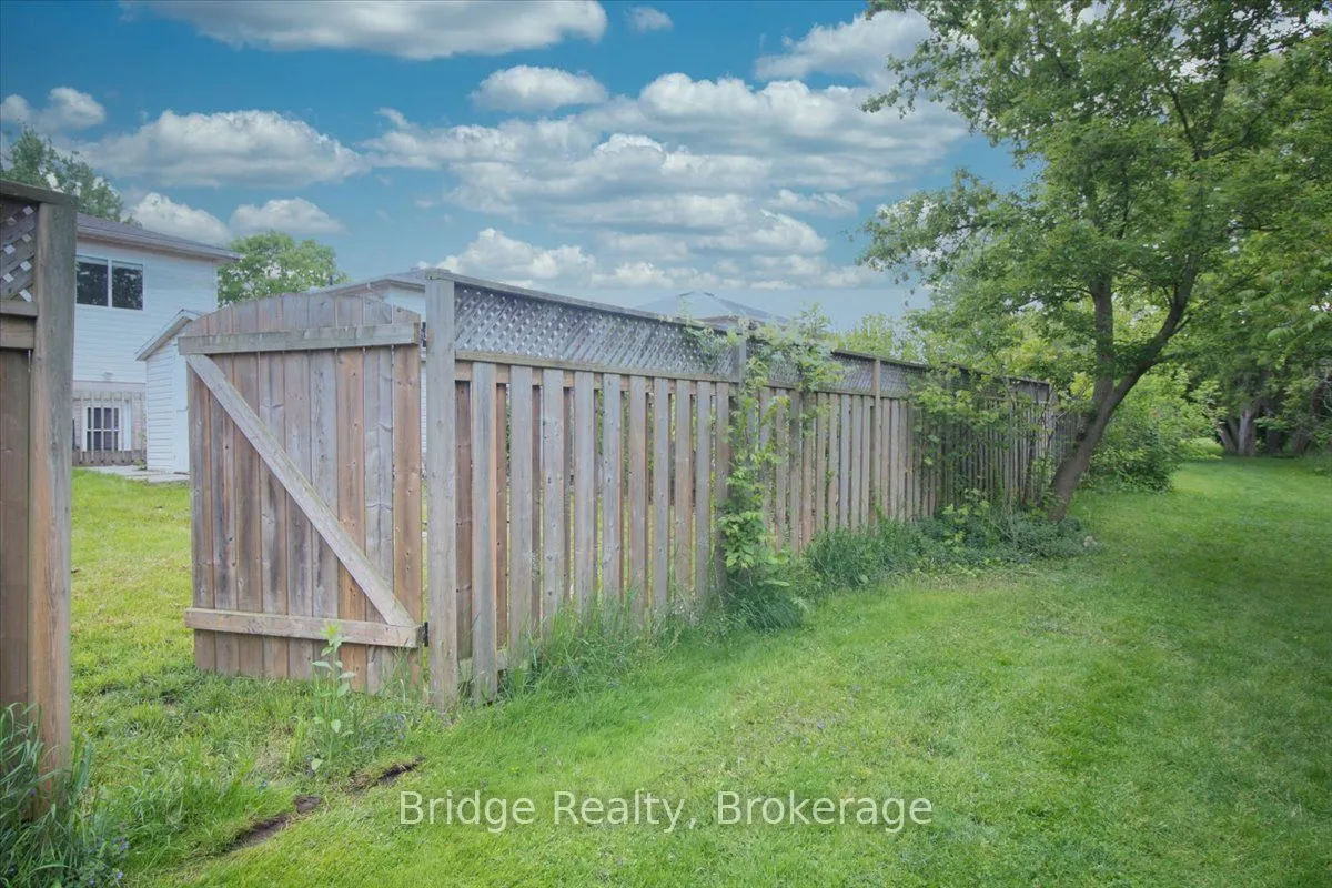 35 Greenfield Lane, ON N7L 5N4