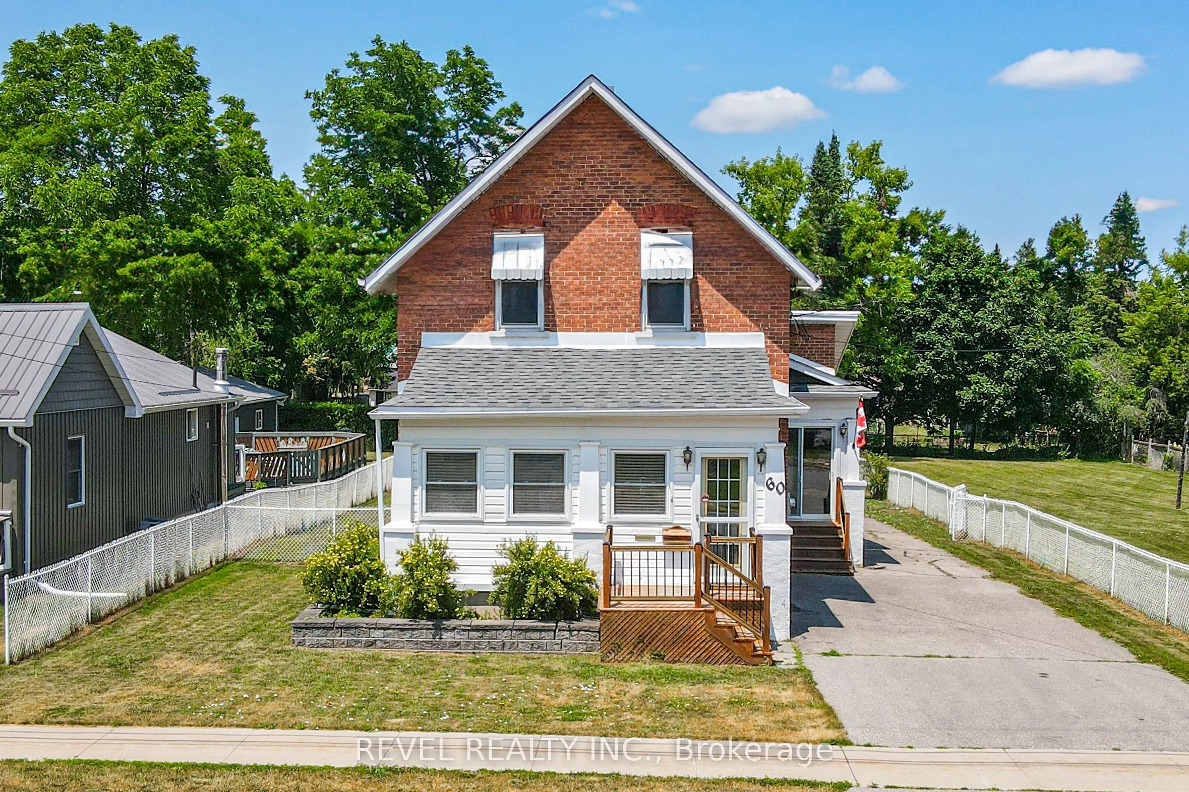 60 Elgin Street, ON K9V 3W5