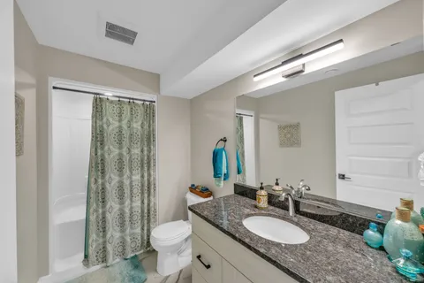 104 Brighton Place, ON N7L 0G7