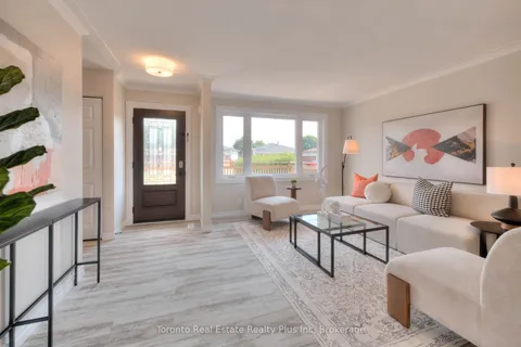 31 Roberts Crescent, ON N2E 1A6