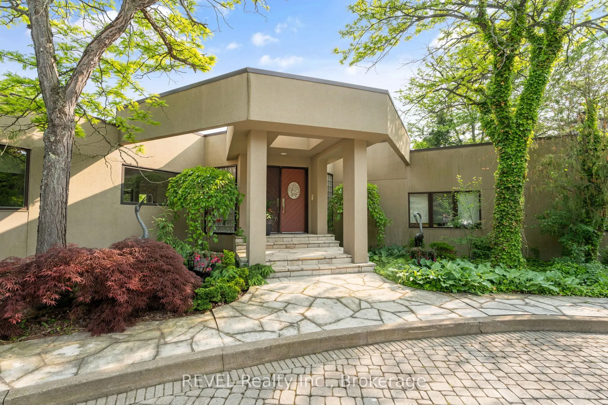 2721 Decew Road, ON L2R 6P7