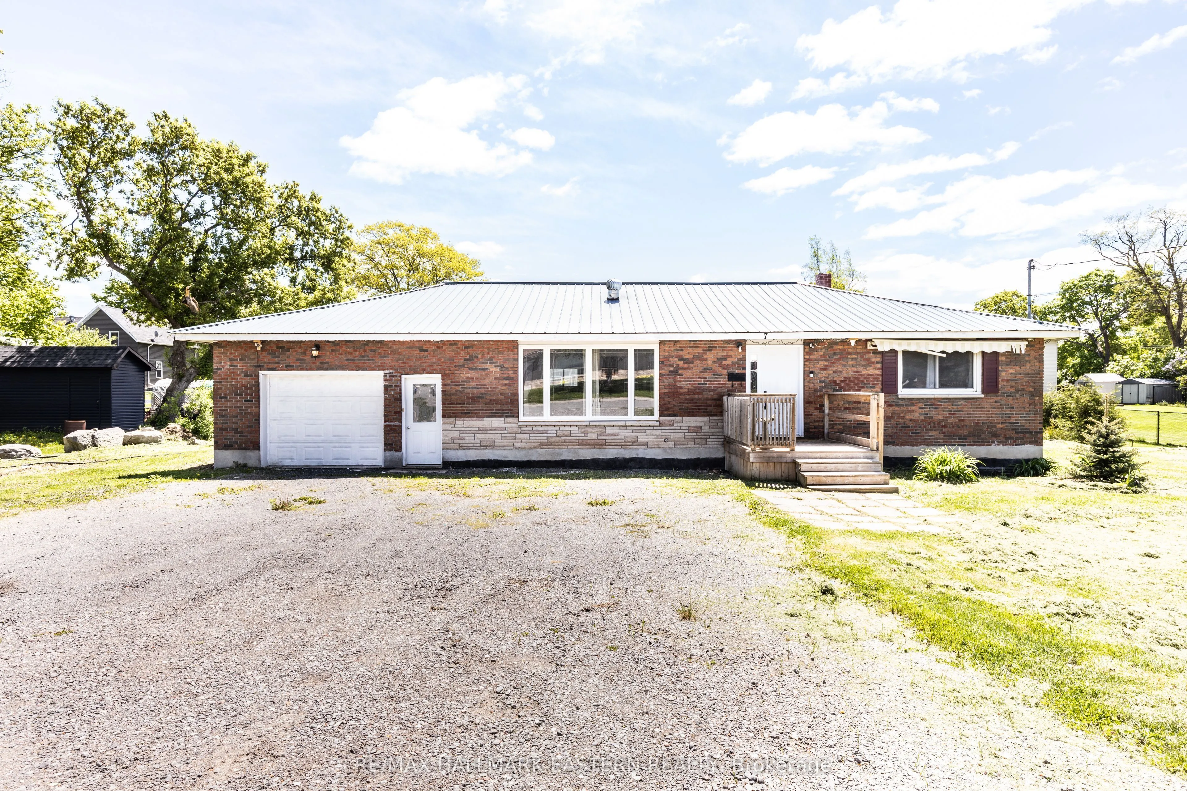 7 Crawford Drive, ON K0K 2M0
