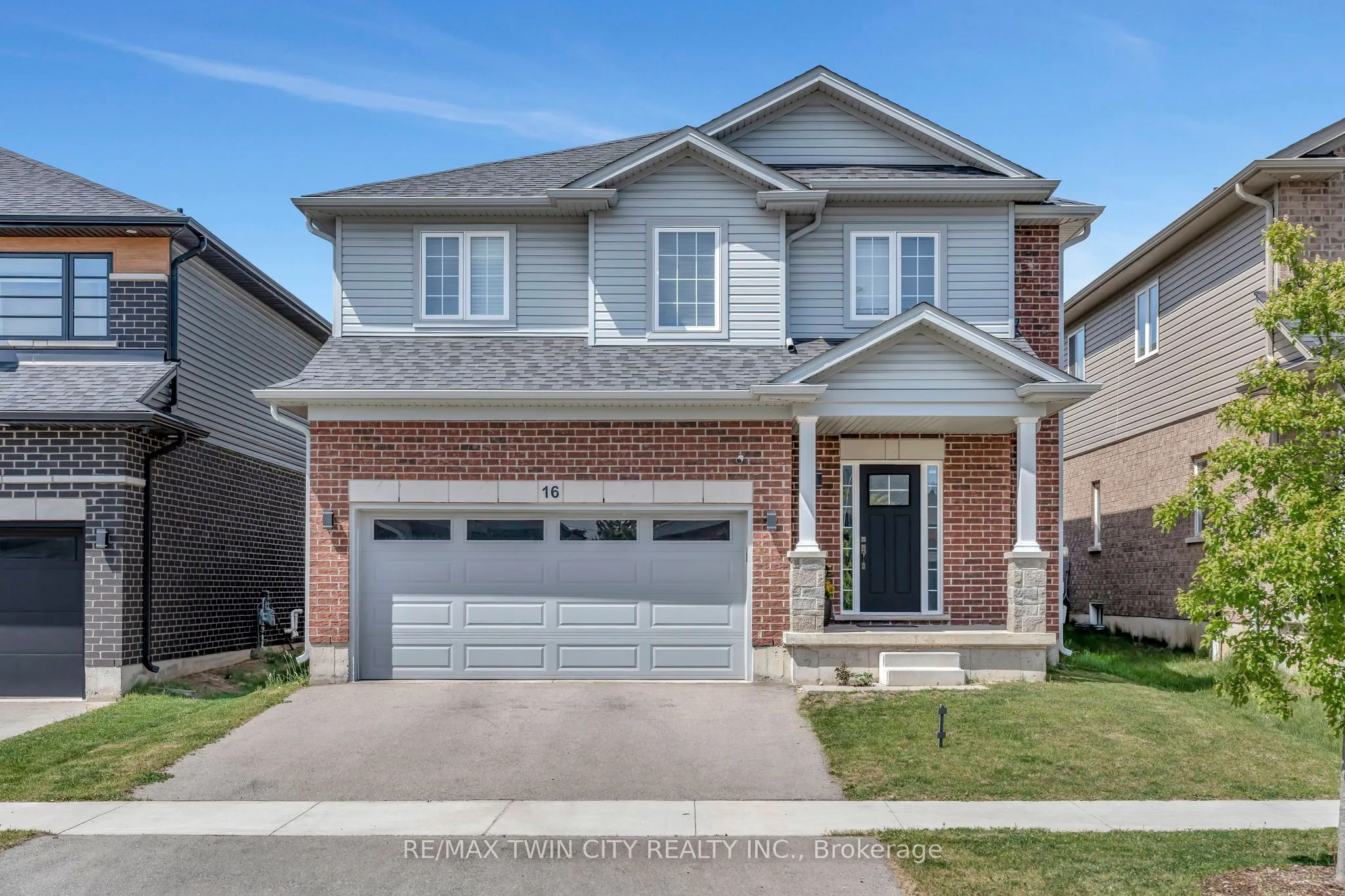 16 Cumberland Street, ON N3S 7J6
