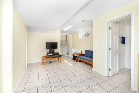 467-469 Braydon Avenue, ON K1G 0W7