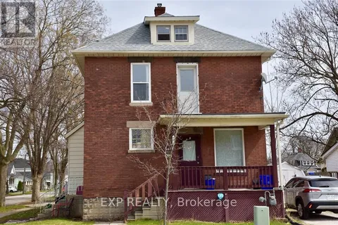 104 Forsyth Street, ON N7T 3A7