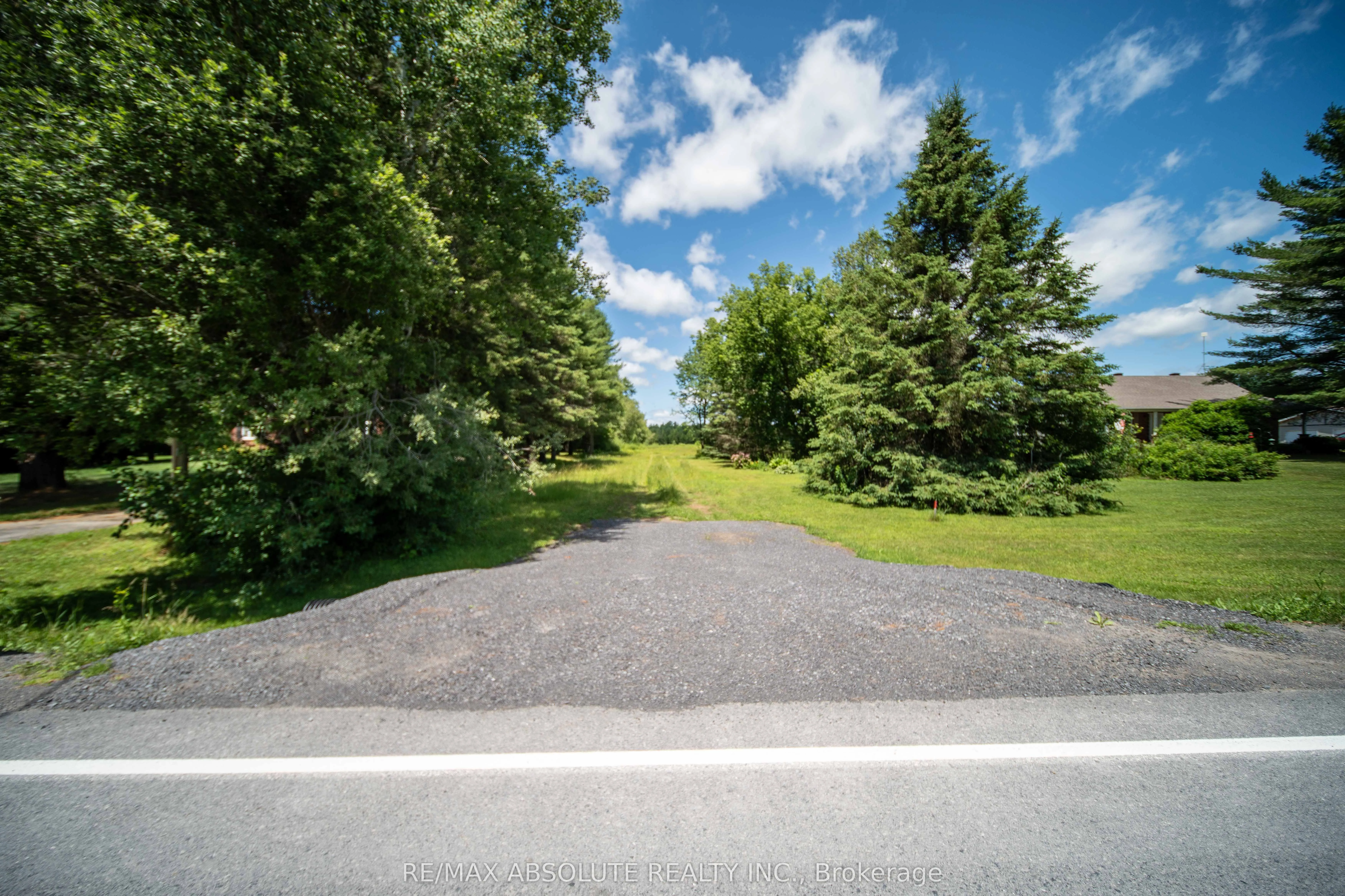 936 Calypso Street, ON K0A 2M0