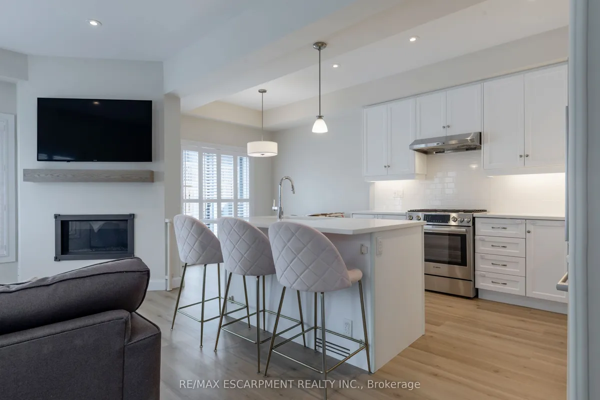 31 Southam Lane, ON L9C 0E9