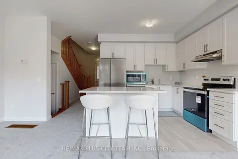 32 Keenan Street, ON K9V 6C2