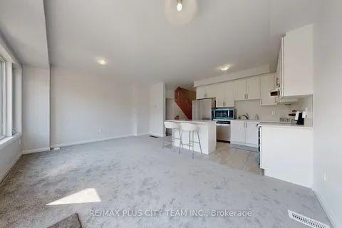 32 Keenan Street, ON K9V 6C2