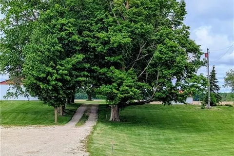 6664 A Line 87 N/A, ON N4W 3G6