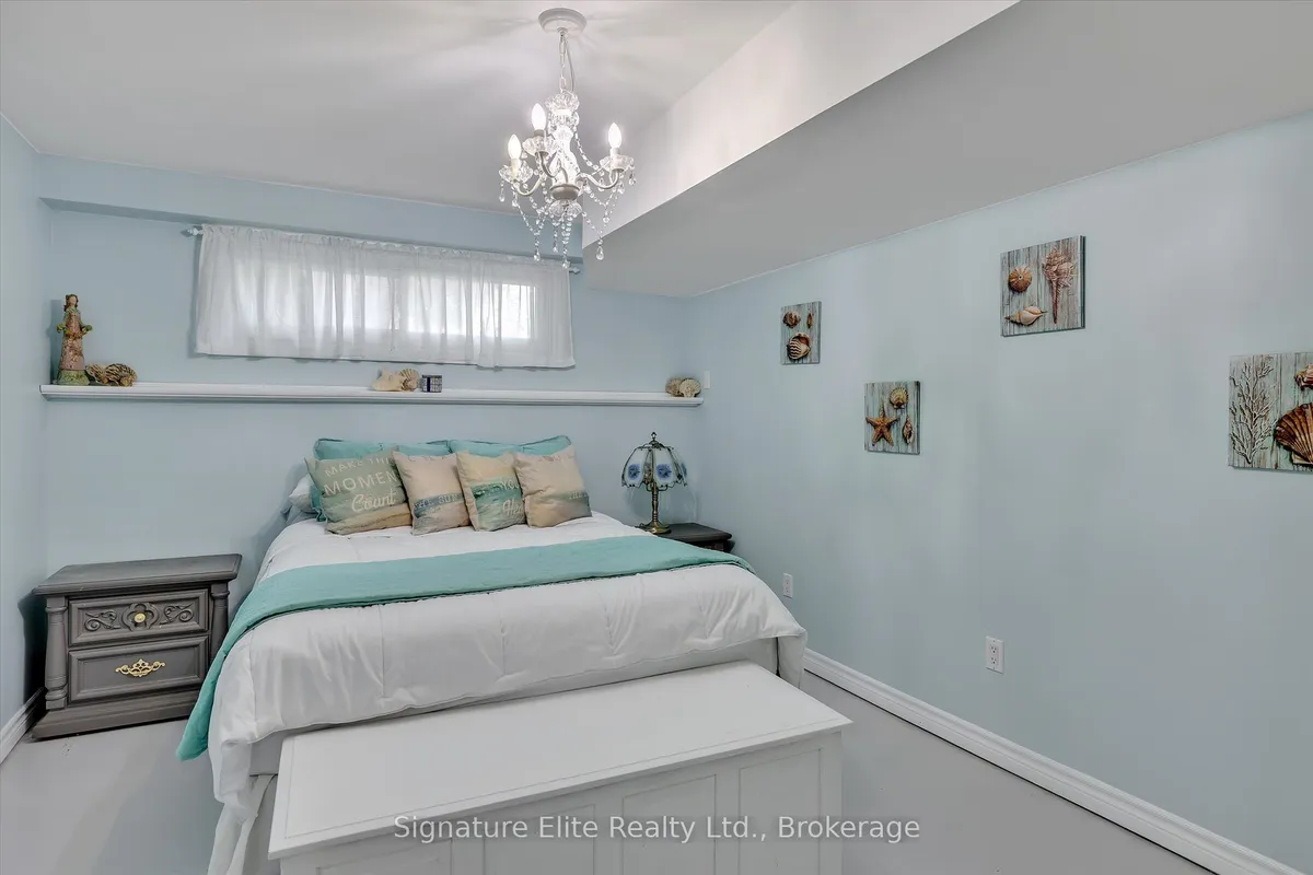 270 Sherin Avenue, ON K9J 1B6