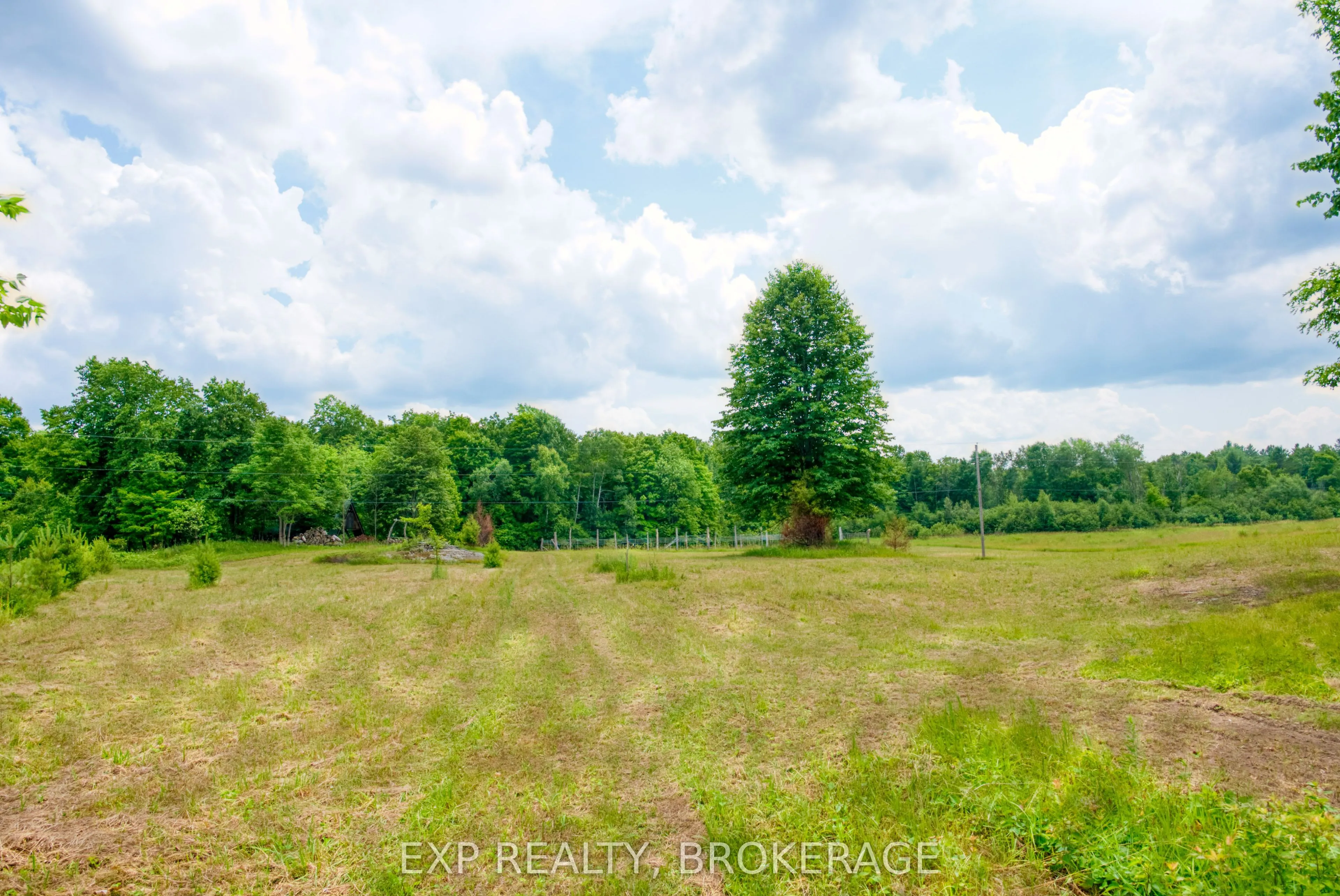 2260 FIFTH LAKE Road, ON K0H 2K0