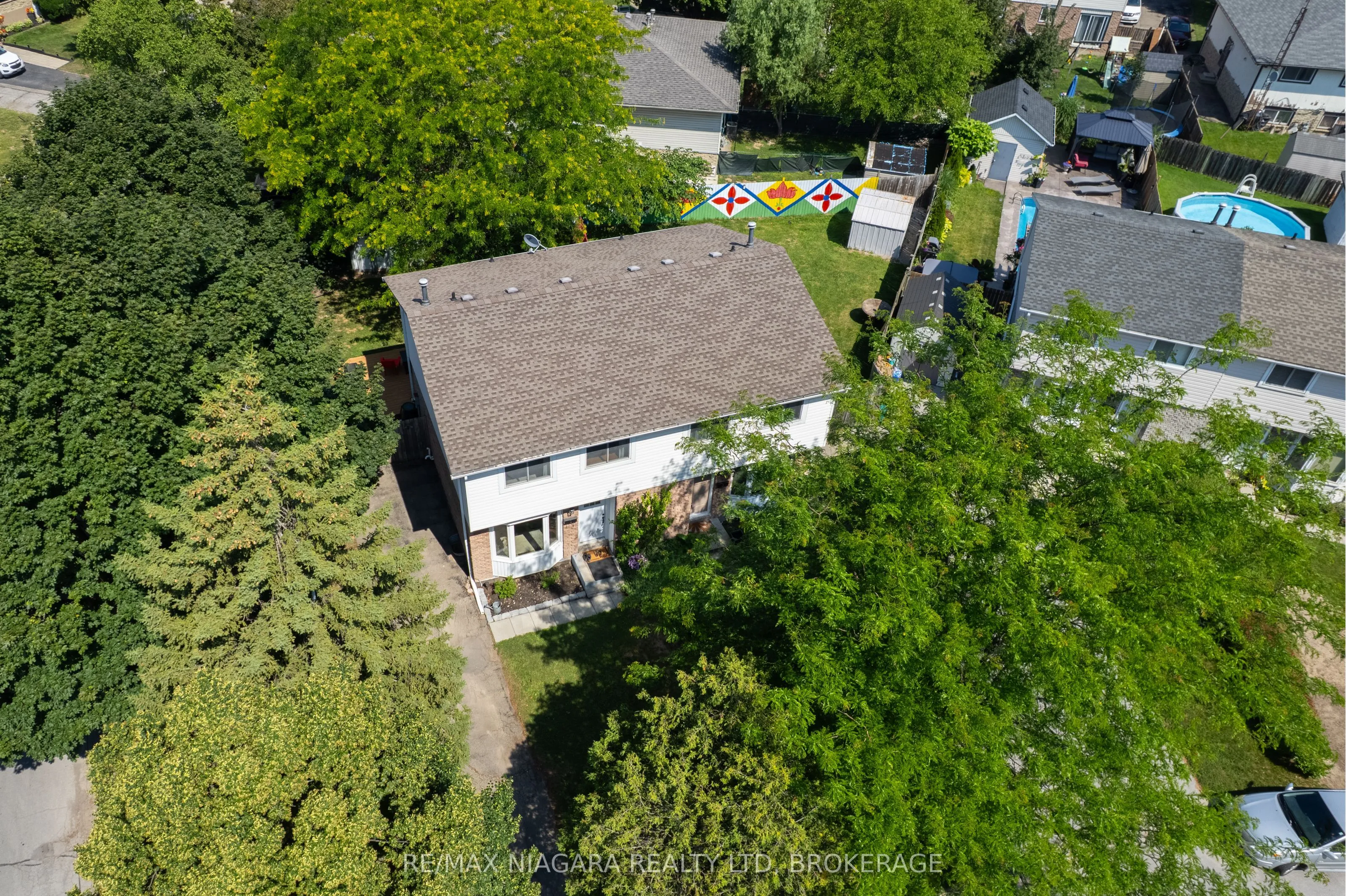 1 Bardadyn Court, ON L2N 6R2