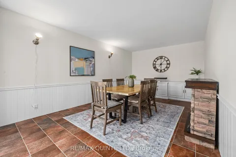 22 Forest Hill Crescent, ON K8N 4M5