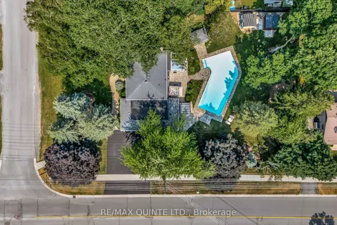 22 Forest Hill Crescent, ON K8N 4M5