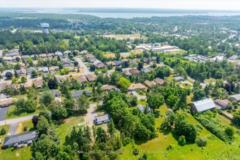 100 Reid Street, ON K0M 1A0