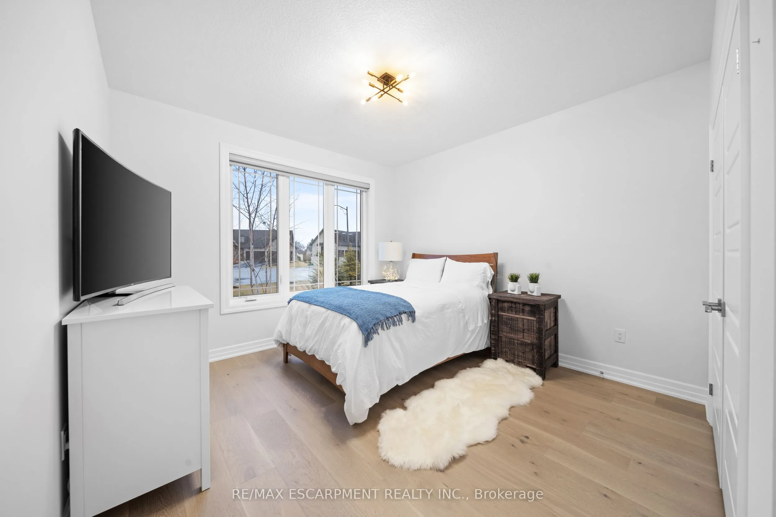 23 Whitcombe Way, ON N0B 2C0