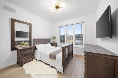 23 Whitcombe Way, ON N0B 2C0