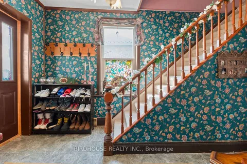 37/39 Sussex Street, ON K9V 4H6