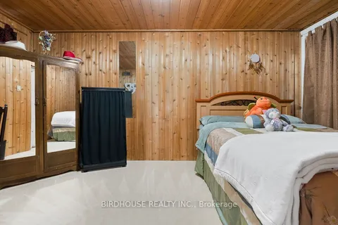 37/39 Sussex Street, ON K9V 4H6