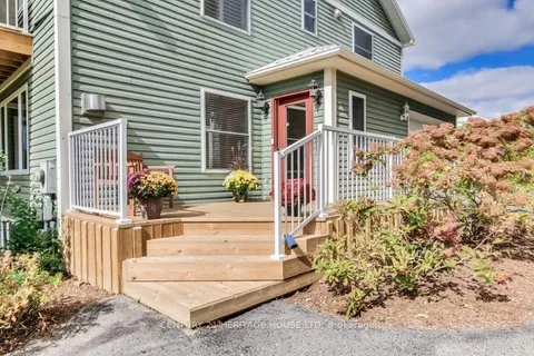 641 George Street, ON N5L 1H4