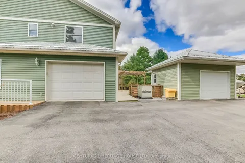 641 George Street, ON N5L 1H4