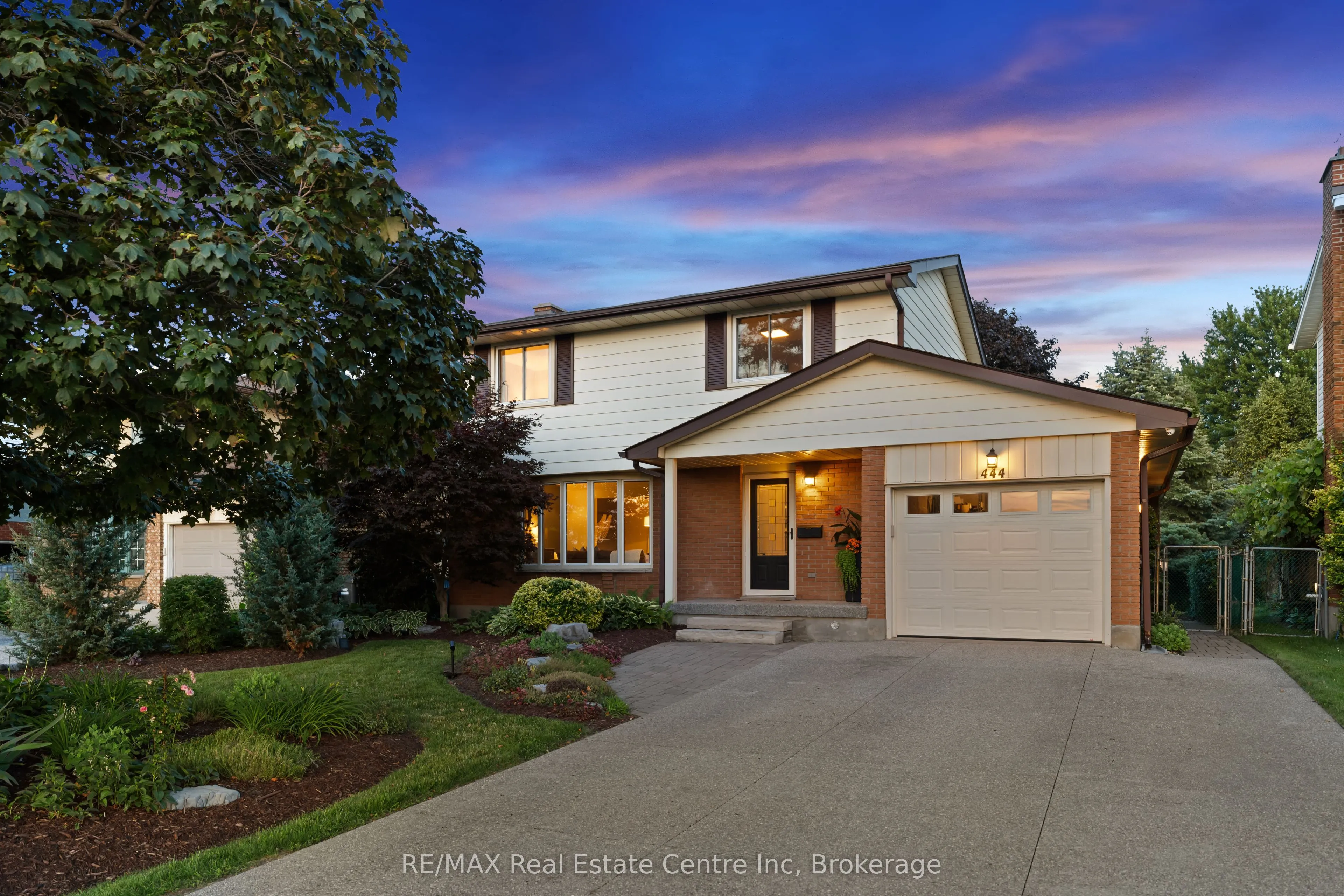 444 College Avenue, ON N1G 1T4