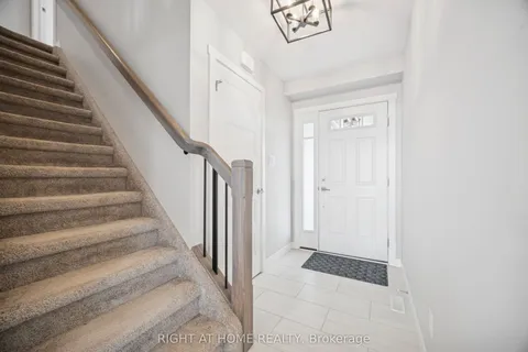 24 Oakmont Street, ON N5R 0G3