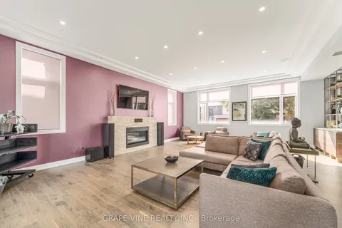 315 Crestview Road, ON K1H 5G4