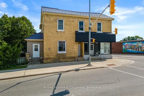 4 Elora Street, ON N0G 1Z0