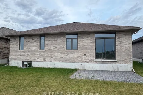 29 Sulmon Street, ON K8N 0S5