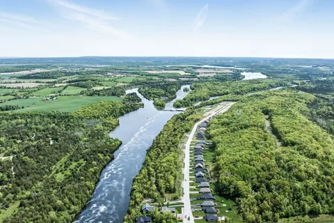 60 Riverside Trail, ON K0L 1L0